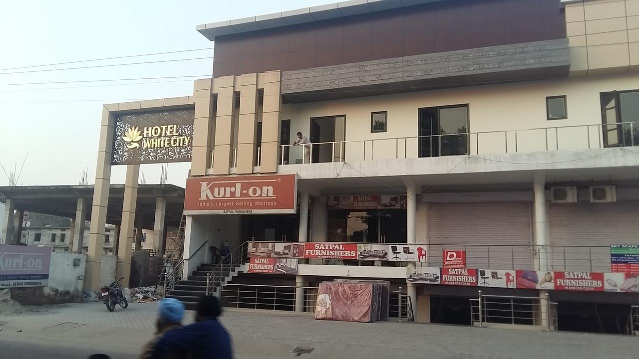 Oyo 30415 Hotel White City Anandpur  외부 사진
