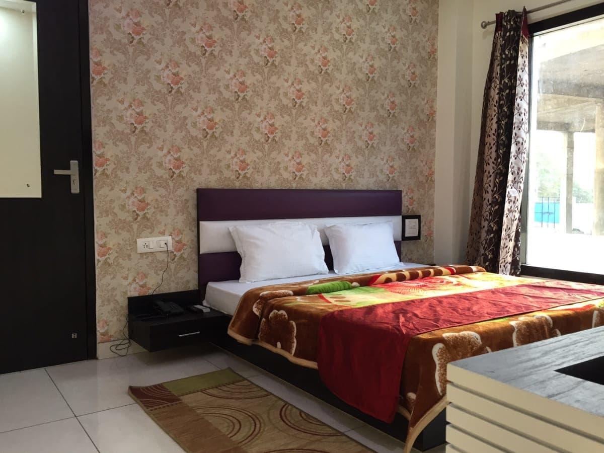 Oyo 30415 Hotel White City Anandpur  외부 사진