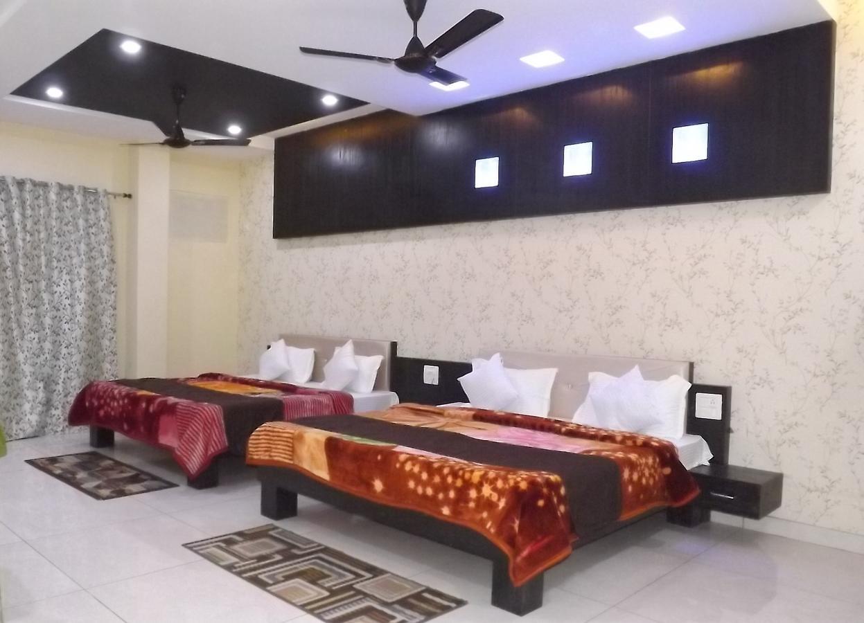 Oyo 30415 Hotel White City Anandpur  외부 사진