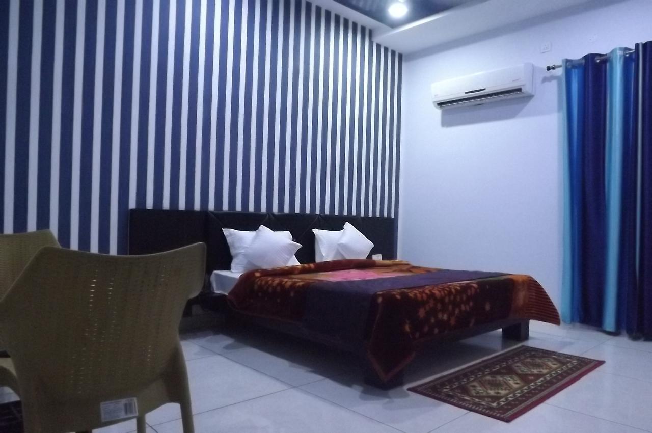 Oyo 30415 Hotel White City Anandpur  외부 사진